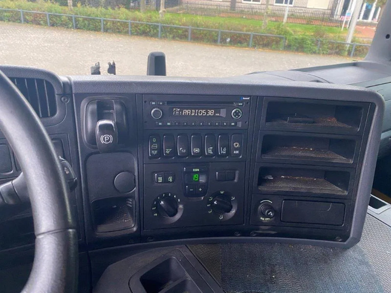 캡 새시 트럭 Scania P250 / NL TRUCK / LWDS / FULL-AIR / GOOD CONDITION / AUTOMATIC / EURO-6 / 2015 : 사진 17 캡 새시 트럭 Scania P250 / NL TRUCK / LWDS / FULL-AIR / GOOD CONDITION / AUTOMATIC / EURO-6 / 2015 : 사진 17