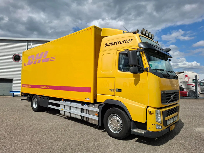 Volvo FH13-420 / NL TRUCK / PLATFORM 2000KG / AIRCO / FRIDGE / AUTOMATIC / EURO-5 / 2010 - 박스 트럭 : 사진 2 Volvo FH13-420 / NL TRUCK / PLATFORM 2000KG / AIRCO / FRIDGE / AUTOMATIC / EURO-5 / 2010 - 박스 트럭 : 사진 2