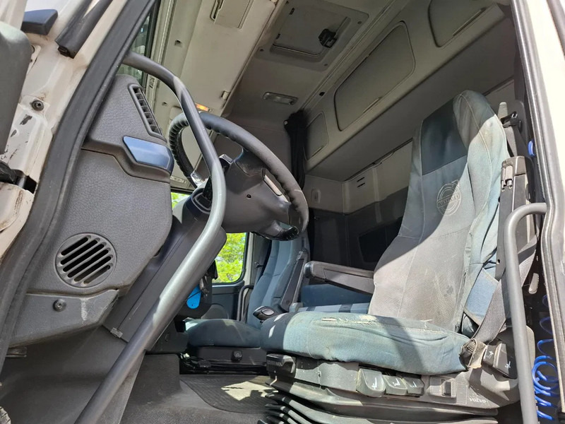 트랙터 유닛 Volvo FH13-540 / HYDRAULICS / VEB+ / TUV:01-04-2026 / FRIDGE / AIRCO / SIDESKIRTS / AUTOMATIC / EURO-5 / 2012 : 사진 11