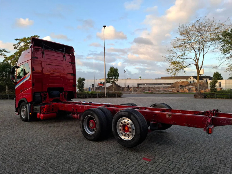 Volvo FH16-750 / BIG AXLE / VEB+ / ONLY:679711 KM / DYNAMIC STEERING / NAVI / LWDS / FULL-AIR / AUTOMATIC / EURO-6 / 2018 - 캡 새시 트럭 : 사진 3 Volvo FH16-750 / BIG AXLE / VEB+ / ONLY:679711 KM / DYNAMIC STEERING / NAVI / LWDS / FULL-AIR / AUTOMATIC / EURO-6 / 2018 - 캡 새시 트럭 : 사진 3