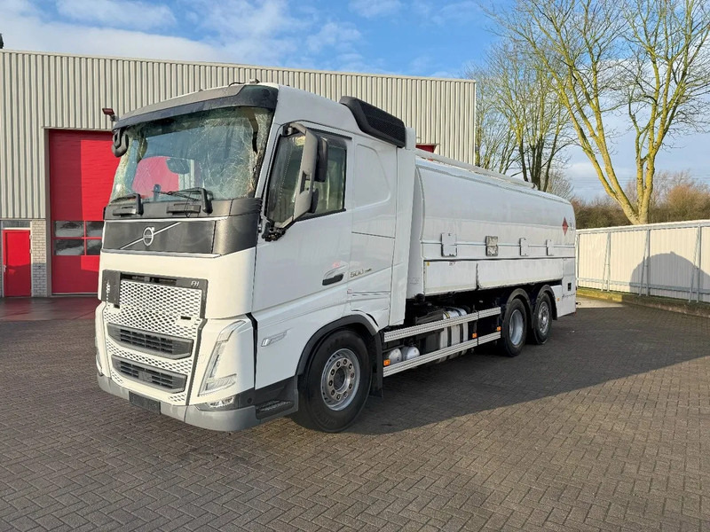 Volvo FH5-500 6X2 / ENGINE RUNNING / LIFT+LENKACHSE / FULL AIR / ADR / EUROTANK / 9-TON FRONT AXLE / EURO-6 / 2022 - 유조트럭 : 사진 1 Volvo FH5-500 6X2 / ENGINE RUNNING / LIFT+LENKACHSE / FULL AIR / ADR / EUROTANK / 9-TON FRONT AXLE / EURO-6 / 2022 - 유조트럭 : 사진 1