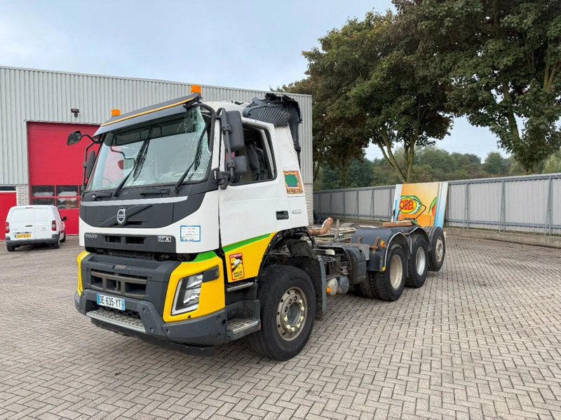 Volvo FMX 450 / ENGINE RUNNING / 8X4 / VEB / ONLY:260642 KM / PTO / LIFT+LENKACHSE / ALCOA / AUTOMATIC / EURO-6 / 2014 - 캡 새시 트럭 : 사진 1 Volvo FMX 450 / ENGINE RUNNING / 8X4 / VEB / ONLY:260642 KM / PTO / LIFT+LENKACHSE / ALCOA / AUTOMATIC / EURO-6 / 2014 - 캡 새시 트럭 : 사진 1