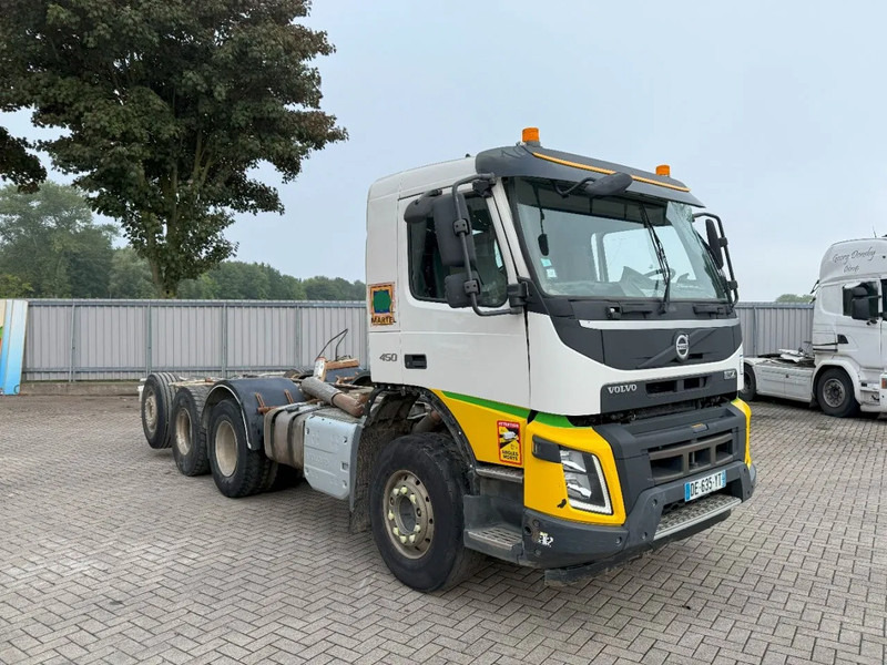 Volvo FMX 450 / ENGINE RUNNING / 8X4 / VEB / ONLY:260642 KM / PTO / LIFT+LENKACHSE / ALCOA / AUTOMATIC / EURO-6 / 2014 - 캡 새시 트럭 : 사진 2 Volvo FMX 450 / ENGINE RUNNING / 8X4 / VEB / ONLY:260642 KM / PTO / LIFT+LENKACHSE / ALCOA / AUTOMATIC / EURO-6 / 2014 - 캡 새시 트럭 : 사진 2