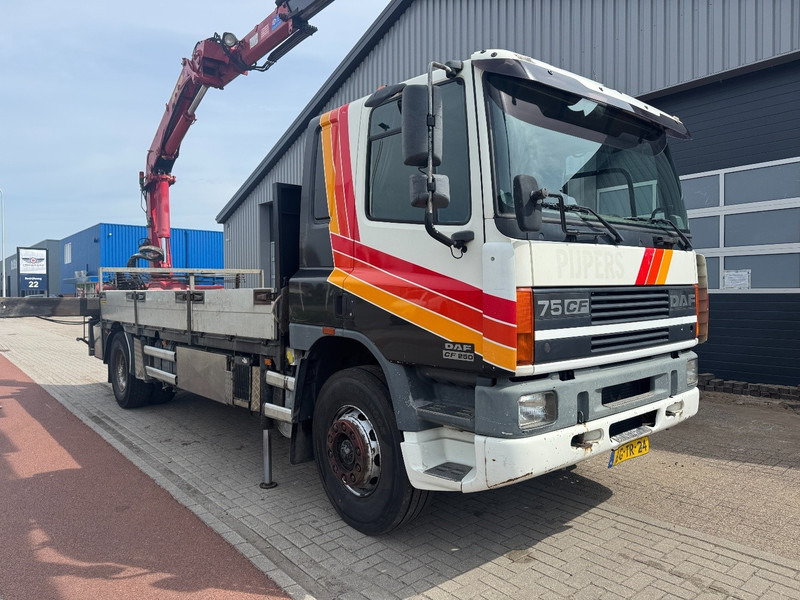 DAF CF75-250, HMF 1583 K4 + 1, Remote Control - 크레인 트럭 : 사진 4 DAF CF75-250, HMF 1583 K4 + 1, Remote Control - 크레인 트럭 : 사진 4