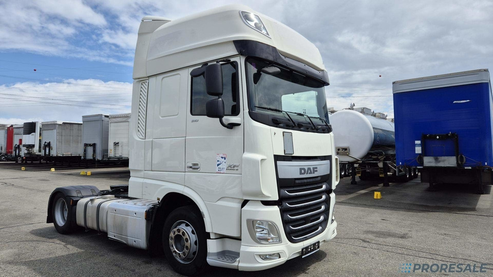 DAF XF 510 FT LOW DECK SSC EURO 6 - 트랙터 유닛 : 사진 1 DAF XF 510 FT LOW DECK SSC EURO 6 - 트랙터 유닛 : 사진 1