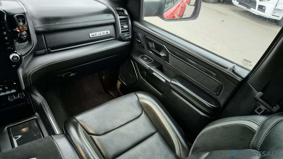 리스  DODGE RAM 1500 TRX 6.2 HEMI V8 Supercharged 523kW DODGE RAM 1500 TRX 6.2 HEMI V8 Supercharged 523kW : 사진 14