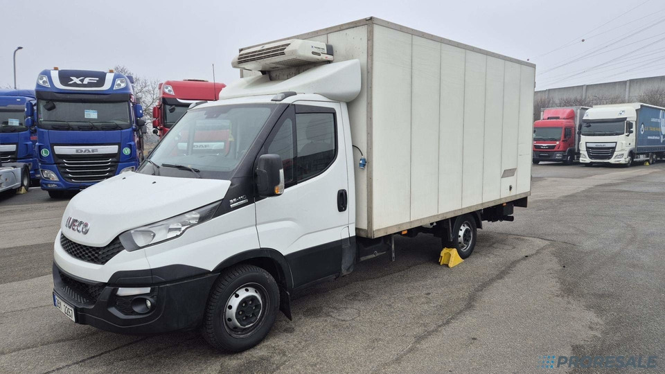 IVECO DAILY 35S11 - mrazírna + elektro agregát THERMO KING V-300 Max + zvedací čelo 750 kg - 냉동 밴 : 사진 2 IVECO DAILY 35S11 - mrazírna + elektro agregát THERMO KING V-300 Max + zvedací čelo 750 kg - 냉동 밴 : 사진 2