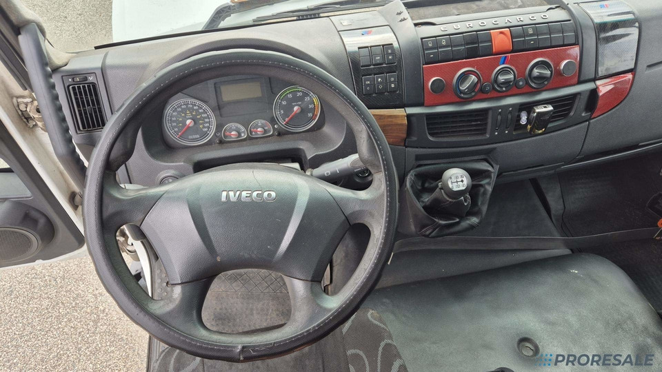 IVECO EUROCARGO ML 120E25 EURO 5 - valník s plachtou - 커튼사이더 트럭 : 사진 4 IVECO EUROCARGO ML 120E25 EURO 5 - valník s plachtou - 커튼사이더 트럭 : 사진 4