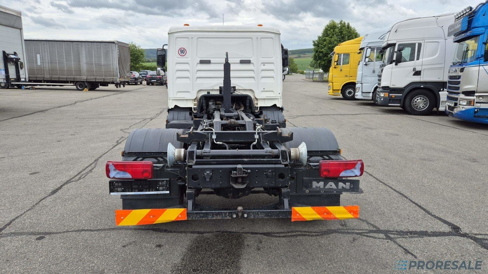 MAN TGL 12.180 4x2 BB EURO 3 - Hákový nosič kontejnerů - 후크 리프트 트럭 : 사진 4 MAN TGL 12.180 4x2 BB EURO 3 - Hákový nosič kontejnerů - 후크 리프트 트럭 : 사진 4