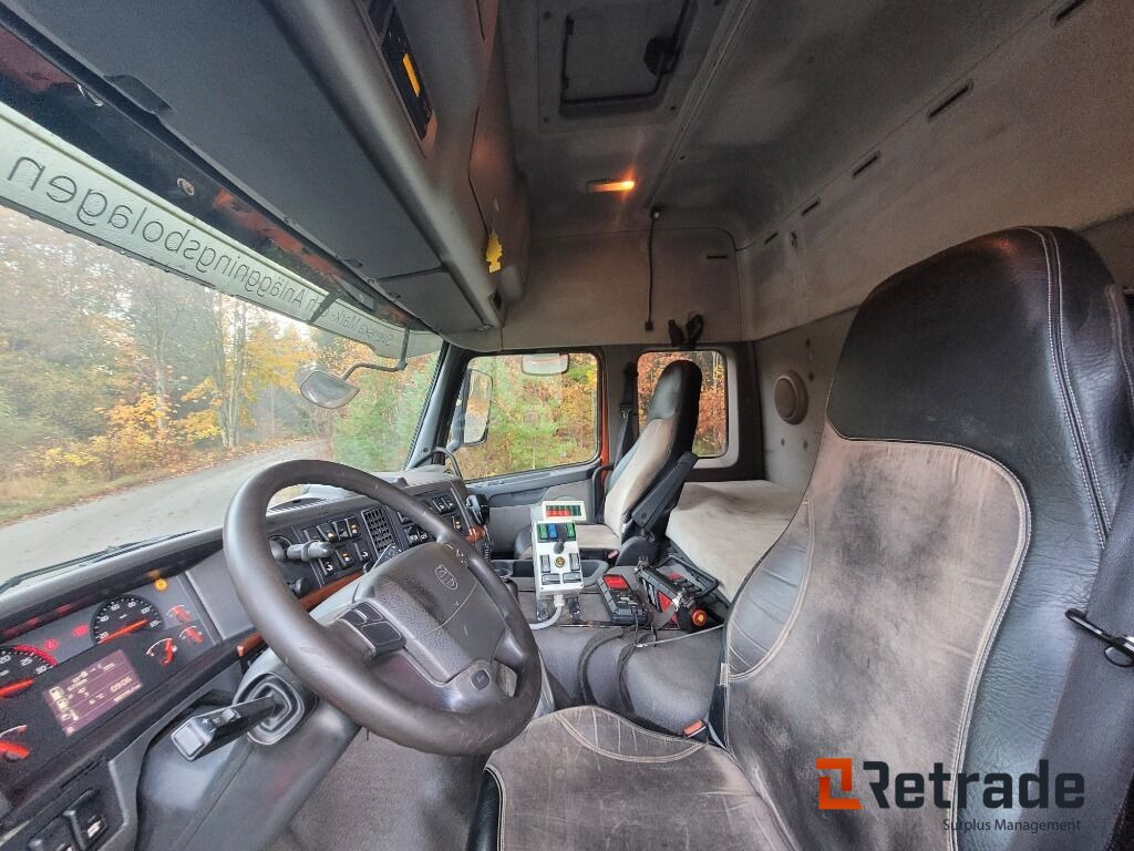 Lastväxlare plogutrustad med underbett Volvo FM 12 , Full parabel - 후크 리프트 트럭, 크레인 트럭 : 사진 5 Lastväxlare plogutrustad med underbett Volvo FM 12 , Full parabel - 후크 리프트 트럭, 크레인 트럭 : 사진 5