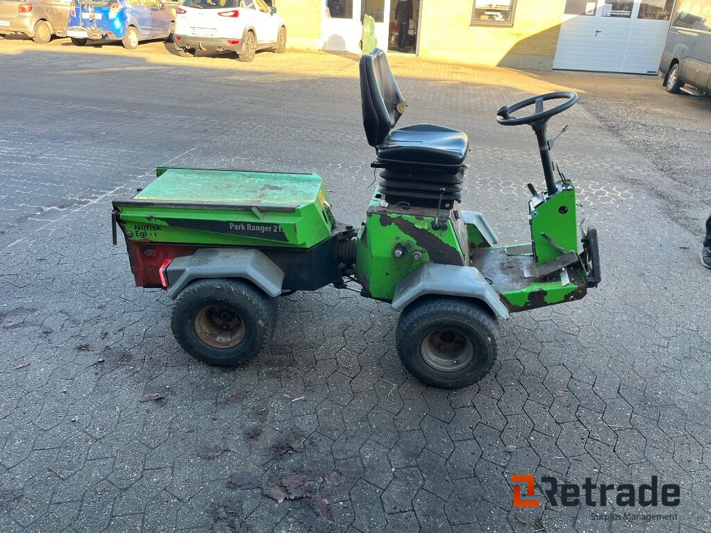 Redskabsbærer EGHOLM 2150 Redskabsbærer - 지자체/ 특수 차량 : 사진 4 Redskabsbærer EGHOLM 2150 Redskabsbærer - 지자체/ 특수 차량 : 사진 4