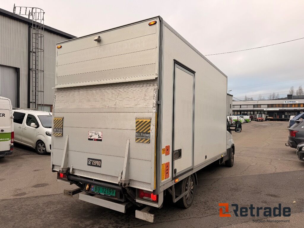 Skapbil IVECO 35S16 (parkert i Oslo) - 박스 밴 : 사진 5 Skapbil IVECO 35S16 (parkert i Oslo) - 박스 밴 : 사진 5