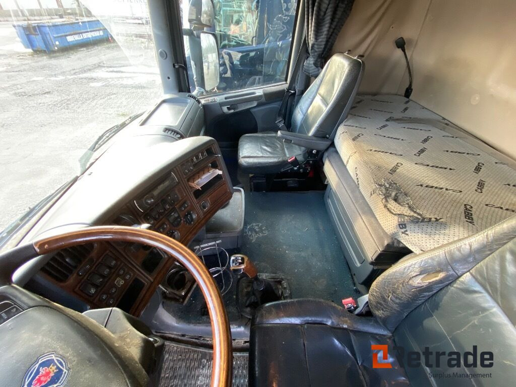 Skåpbil Scania R500LB6X2*4MNB Renoveringsobjekt - 박스 트럭 : 사진 5 Skåpbil Scania R500LB6X2*4MNB Renoveringsobjekt - 박스 트럭 : 사진 5