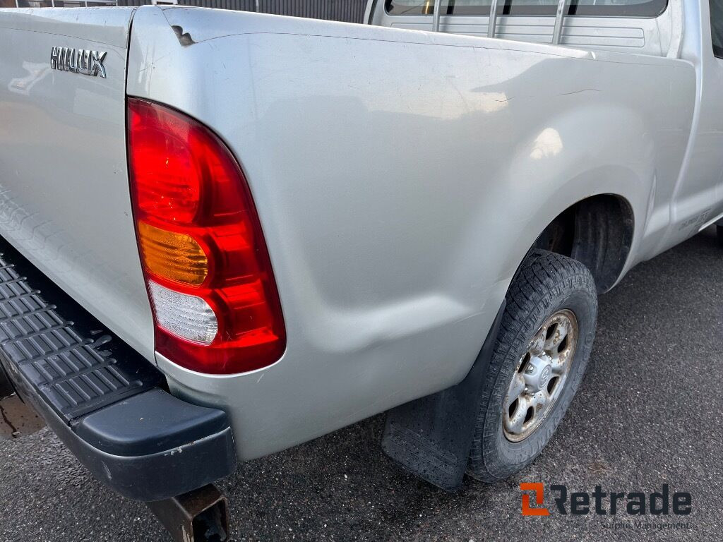 픽업트럭 TOYOTA HILUX 2,5 D-4D EX.CAB 4 WD : 사진 16 픽업트럭 TOYOTA HILUX 2,5 D-4D EX.CAB 4 WD : 사진 16