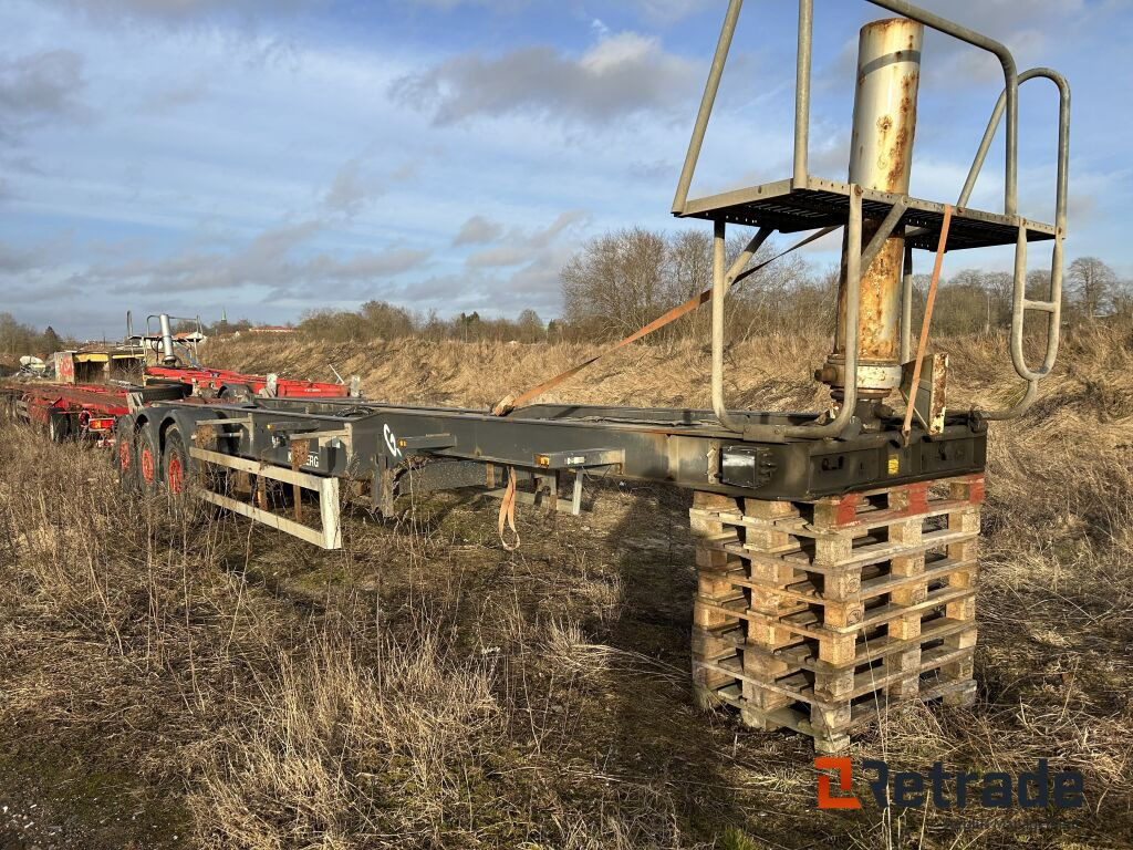 Tipptrailer chassi KELBERG T40S3 - 컨테이너 운반 장치/ 스와프 보디 세미 트레일러 : 사진 2 Tipptrailer chassi KELBERG T40S3 - 컨테이너 운반 장치/ 스와프 보디 세미 트레일러 : 사진 2