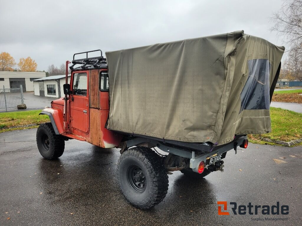 Veteranbil TOYOTA LAND-CRUISER BJ 45 PICKUP -1981 Svensksåld - 커튼 사이드 밴 : 사진 4 Veteranbil TOYOTA LAND-CRUISER BJ 45 PICKUP -1981 Svensksåld - 커튼 사이드 밴 : 사진 4