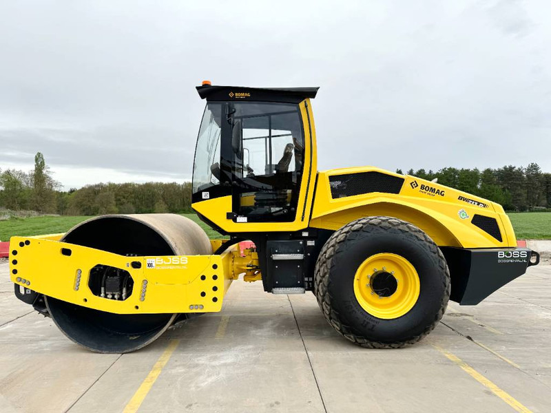 Bomag BW213D-5 - New / Unused / Vibrating Roller - 롤러 : 사진 1 Bomag BW213D-5 - New / Unused / Vibrating Roller - 롤러 : 사진 1