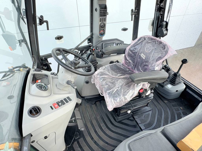 Case 570SV 4WD - 4/1 Bucket / Telescopic Boom / AC - 백호 로더 : 사진 5 Case 570SV 4WD - 4/1 Bucket / Telescopic Boom / AC - 백호 로더 : 사진 5