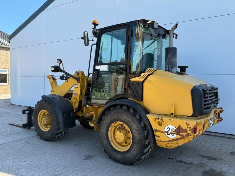 Cat 906H - Auto Greasing / Quick Coupler - 휠 로더 : 사진 3 Cat 906H - Auto Greasing / Quick Coupler - 휠 로더 : 사진 3