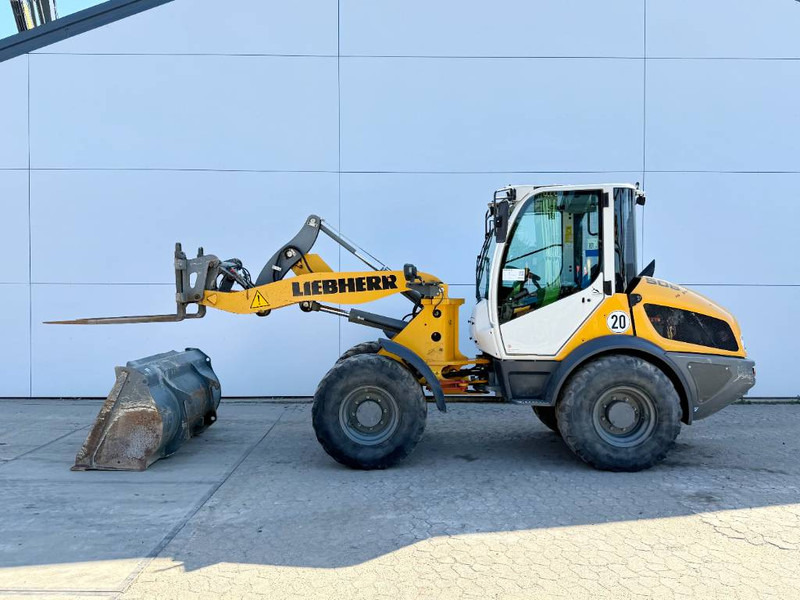Liebherr L506C - German Machine / Quick Coupler - 휠 로더 : 사진 1 Liebherr L506C - German Machine / Quick Coupler - 휠 로더 : 사진 1