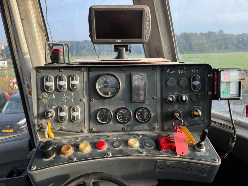 드릴링 리그 Sandvik DT1130-SC - 3x TB150 Drill Boom + Basket Boom : 사진 15