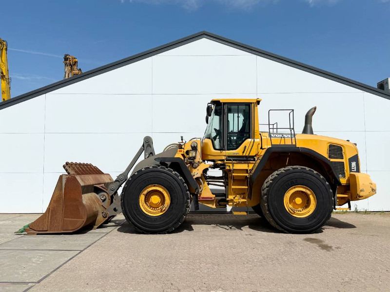 Volvo L220G - German Machine / 3rd Function / Auto Lube - 휠 로더 : 사진 1 Volvo L220G - German Machine / 3rd Function / Auto Lube - 휠 로더 : 사진 1
