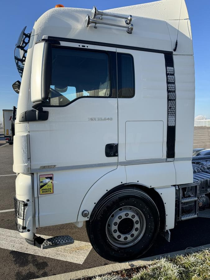 MAN TGX 33.640 - 트랙터 유닛 : 사진 2 MAN TGX 33.640 - 트랙터 유닛 : 사진 2