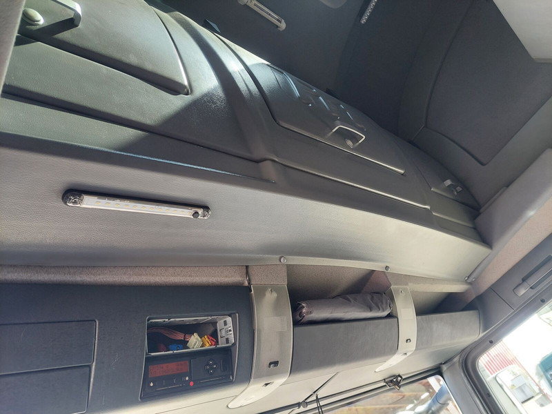 커튼사이더 트럭 MAN TGL 8.220 Edscha Gardine Jumbo : 사진 15 커튼사이더 트럭 MAN TGL 8.220 Edscha Gardine Jumbo : 사진 15