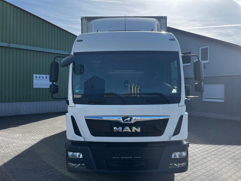 MAN TGL 8.220 - 커튼사이더 트럭 : 사진 2 MAN TGL 8.220 - 커튼사이더 트럭 : 사진 2