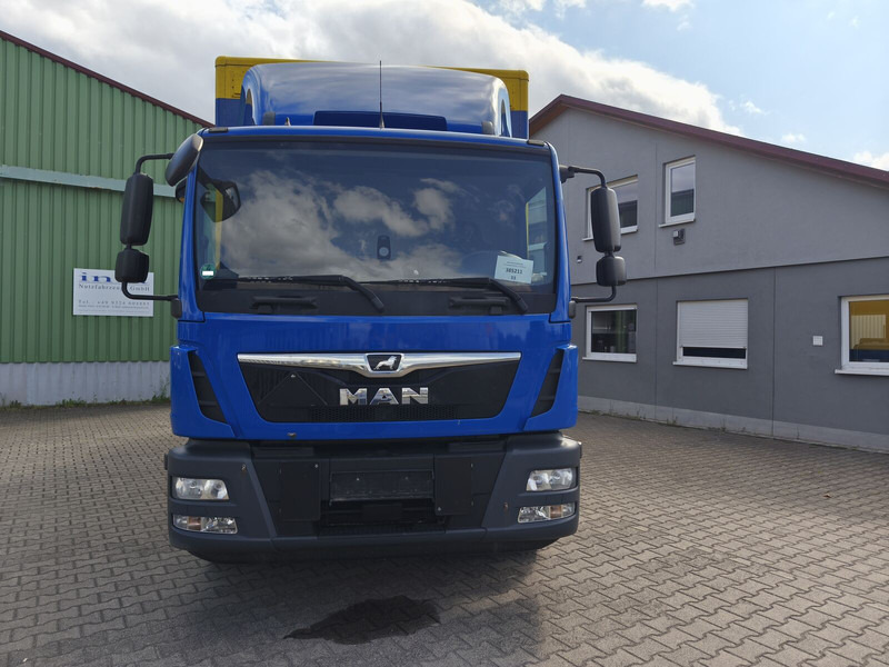 MAN TGM 15.250 - 박스 트럭 : 사진 3 MAN TGM 15.250 - 박스 트럭 : 사진 3