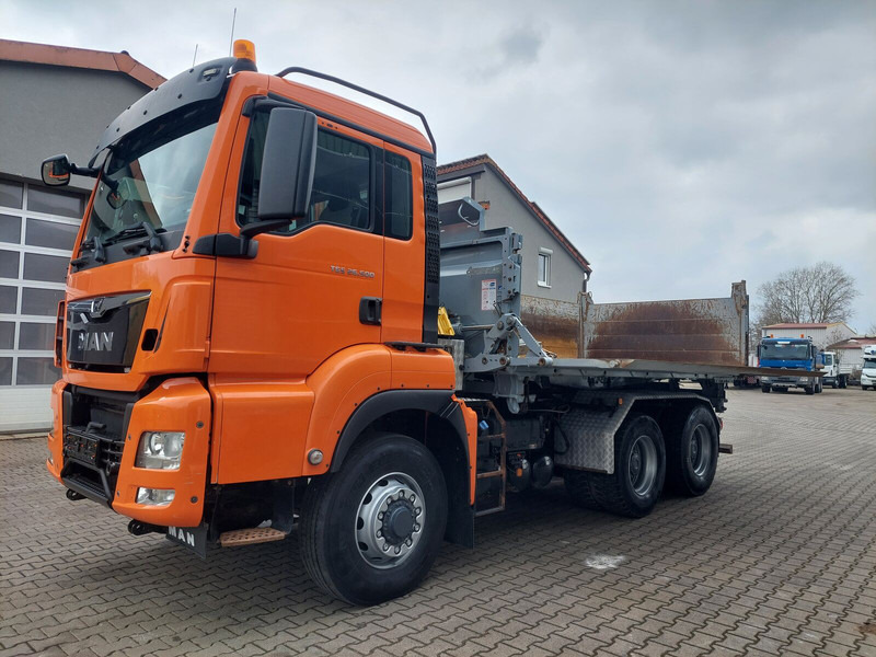 MAN TGS 26.500 Hydrodrive Schwarzmüller Wechselsystem SZM - 덤프트럭 : 사진 1 MAN TGS 26.500 Hydrodrive Schwarzmüller Wechselsystem SZM - 덤프트럭 : 사진 1