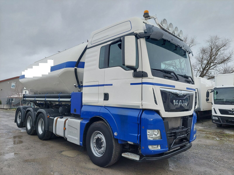 MAN TGX 35.440 Silo Euro 6 8x4 Lift+Lenk Klima (5) - 트럭 : 사진 2 MAN TGX 35.440 Silo Euro 6 8x4 Lift+Lenk Klima (5) - 트럭 : 사진 2