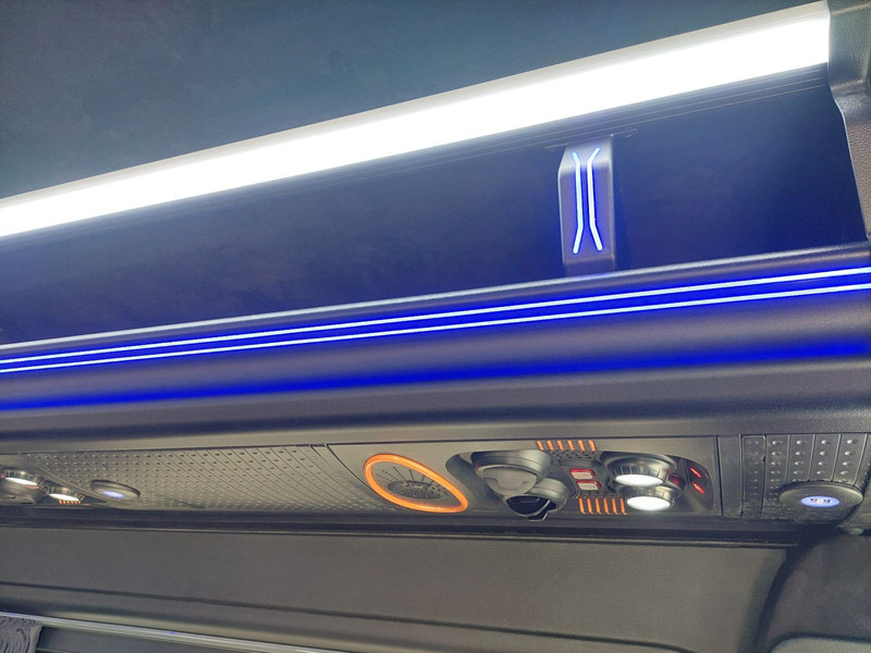 소형 버스, 승합차 Mercedes-Benz 519 Sprinter AHK : 사진 18 소형 버스, 승합차 Mercedes-Benz 519 Sprinter AHK : 사진 18