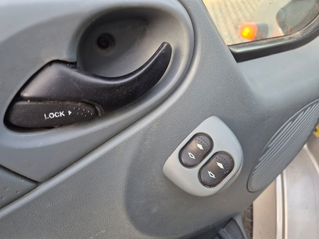 플랫베드 밴 Ford Transit 350 2.4 TDCi / Very Strong Hiab / 1 Owner / Serviced : 사진 28