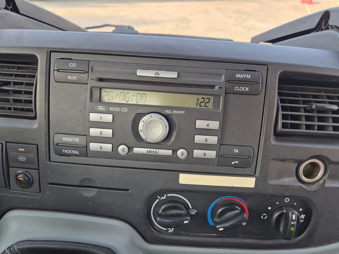 플랫베드 밴 Ford Transit 350 2.4 TDCi / Very Strong Hiab / 1 Owner / Serviced : 사진 25