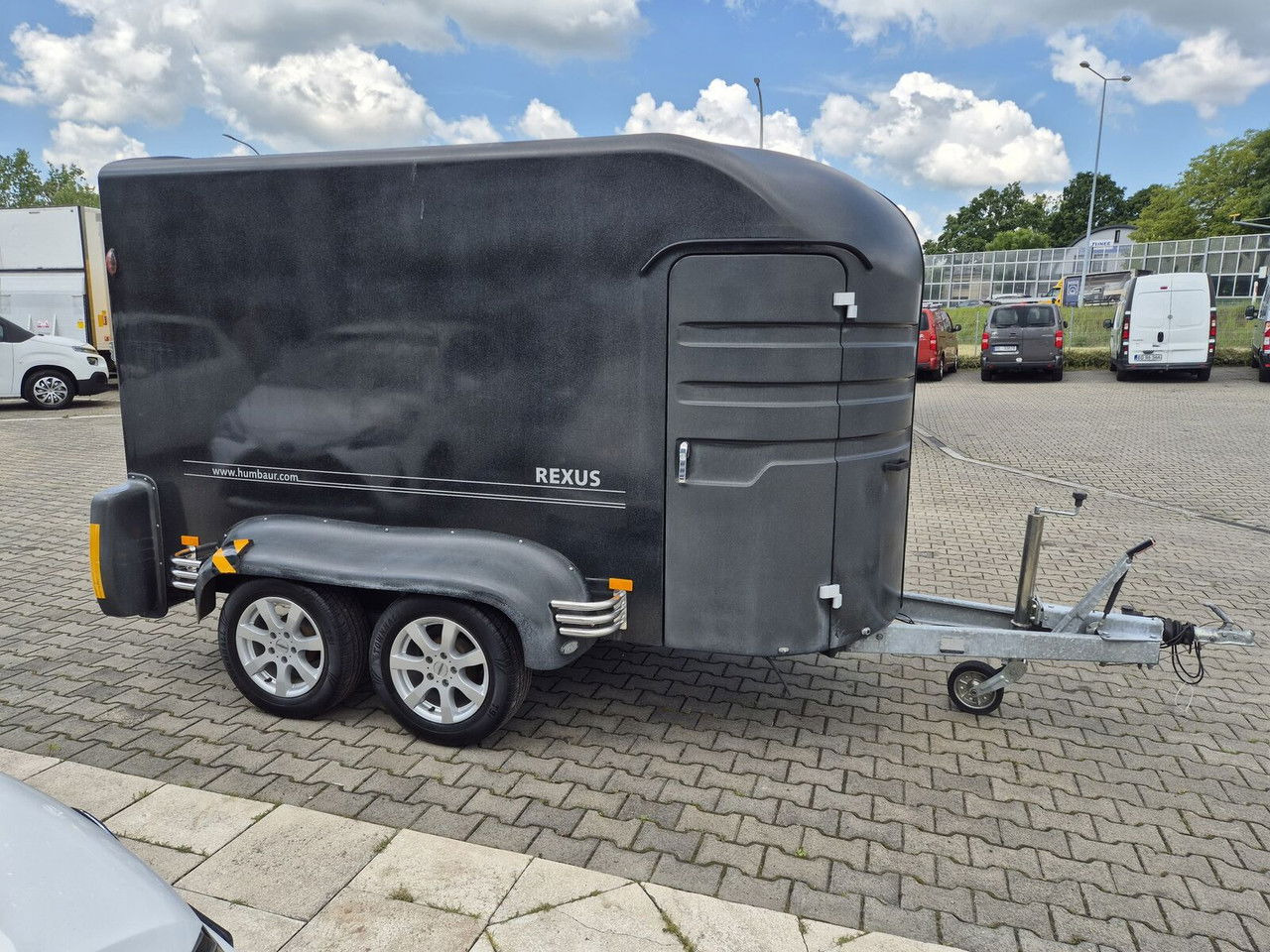 Humbaur Rexus 2000 / FOR Transporting 2 Horses, Ponies ANDBreedin Humbaur Rexus 2000 / FOR Transporting 2 Horses, Ponies ANDBreedin - 말 트레일러 : 사진 5 Humbaur Rexus 2000 / FOR Transporting 2 Horses, Ponies ANDBreedin Humbaur Rexus 2000 / FOR Transporting 2 Horses, Ponies ANDBreedin - 말 트레일러 : 사진 5