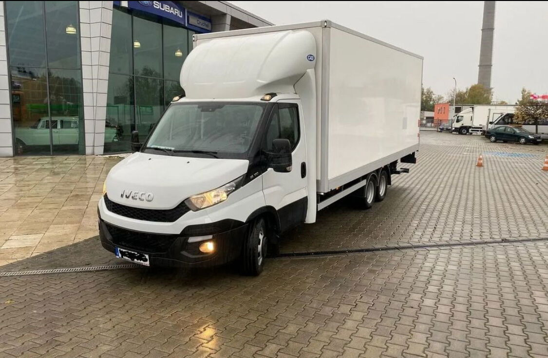Iveco Daily 35C18 35C180 / Container / Veldhuizen Trailer / KAT. B+E - 박스 밴 : 사진 1 Iveco Daily 35C18 35C180 / Container / Veldhuizen Trailer / KAT. B+E - 박스 밴 : 사진 1
