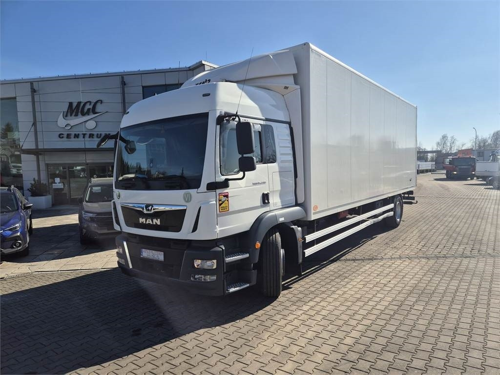 MAN TGM 15.290 / HIGH CONTAINER / SERVICED! / 1 OWNER - 박스 트럭 : 사진 1 MAN TGM 15.290 / HIGH CONTAINER / SERVICED! / 1 OWNER - 박스 트럭 : 사진 1