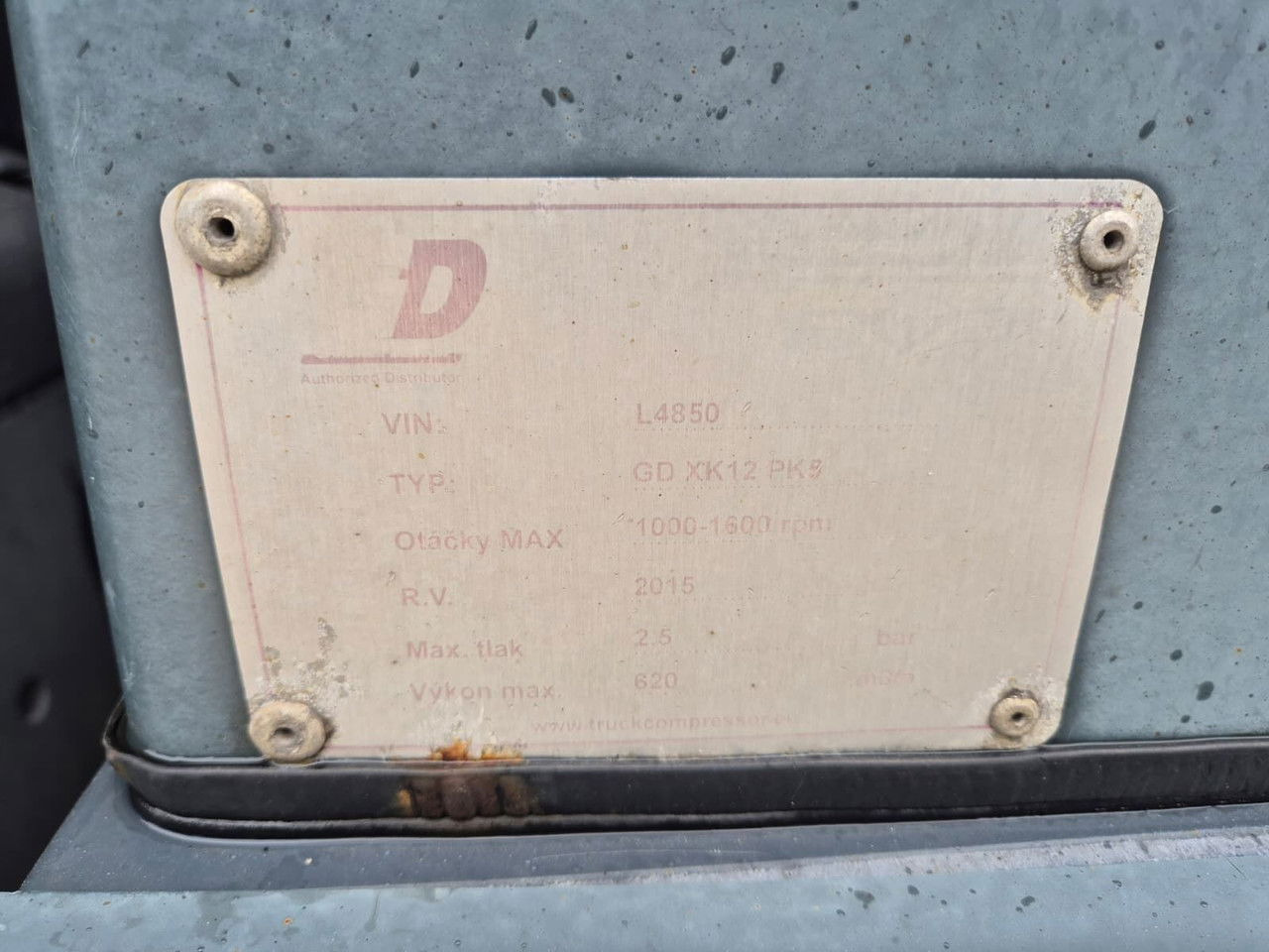 유조트럭 MAN TGS 26.480 Spritzer SILO : 사진 30 유조트럭 MAN TGS 26.480 Spritzer SILO : 사진 30