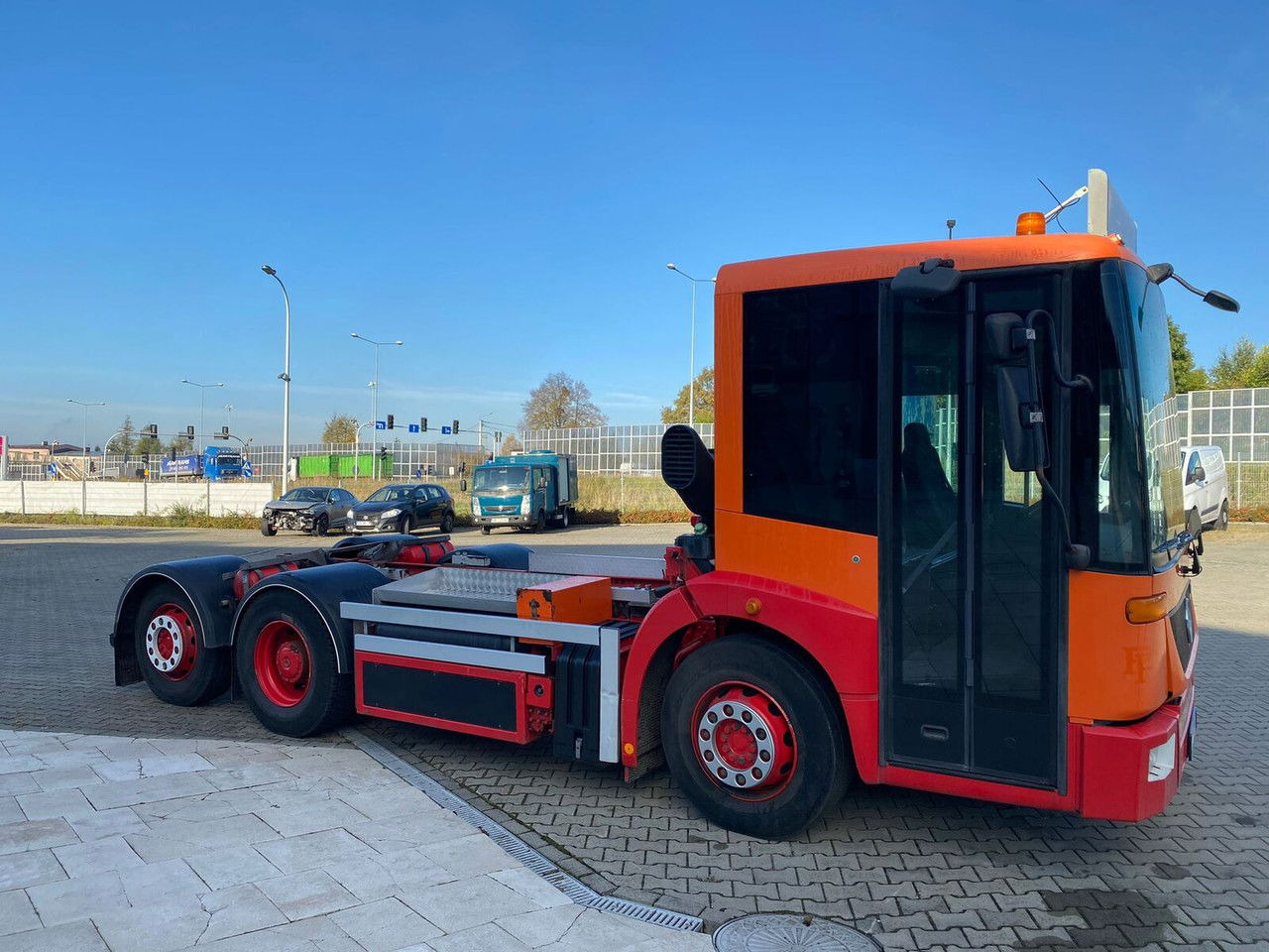 Mercedes-Benz Econic 2628 Eqonic 2628 - 1 Owner / LOW KM / Works Great - 캡 새시 트럭 : 사진 4 Mercedes-Benz Econic 2628 Eqonic 2628 - 1 Owner / LOW KM / Works Great - 캡 새시 트럭 : 사진 4