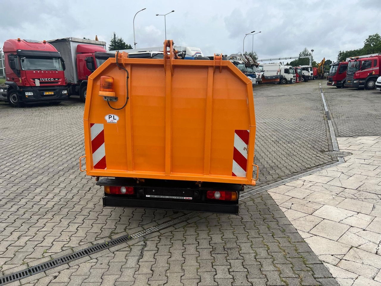 Mitsubishi Canter Fuso 3S13 AMT / Presscontainer / LOW KM / Super Condition - 쓰레기차 : 사진 5 Mitsubishi Canter Fuso 3S13 AMT / Presscontainer / LOW KM / Super Condition - 쓰레기차 : 사진 5