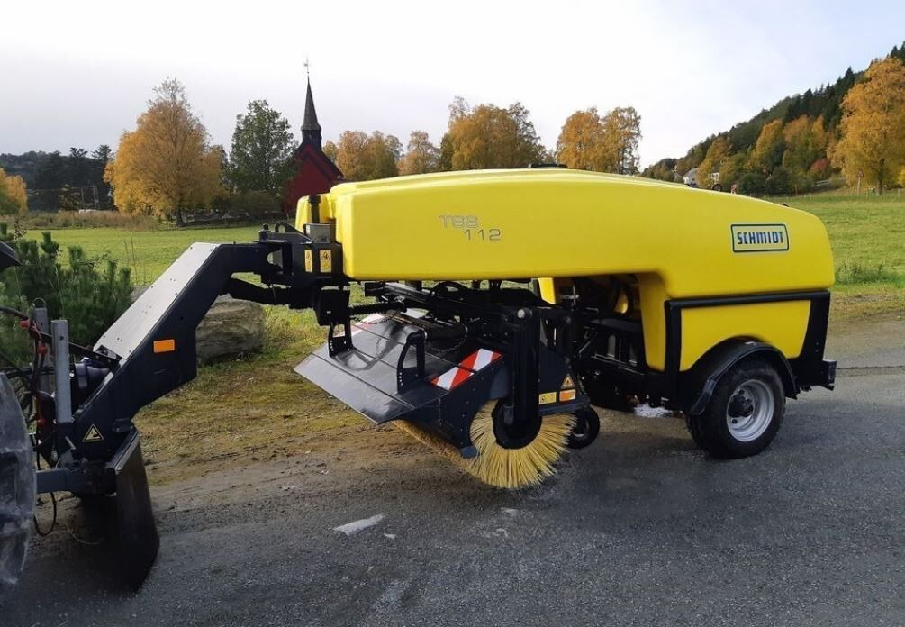 Schmidt TSS 122, Like NEW, Only 203 hours, up to 40KM/h - Transport all - 산업용 스위퍼 : 사진 2 Schmidt TSS 122, Like NEW, Only 203 hours, up to 40KM/h - Transport all - 산업용 스위퍼 : 사진 2