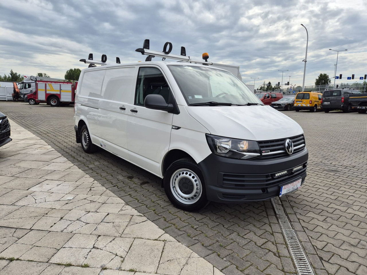 Volkswagen Transporter T6 4Motion / 1 Owner / Webasto / 4X4 / Works Great - 소형 밴 : 사진 5 Volkswagen Transporter T6 4Motion / 1 Owner / Webasto / 4X4 / Works Great - 소형 밴 : 사진 5