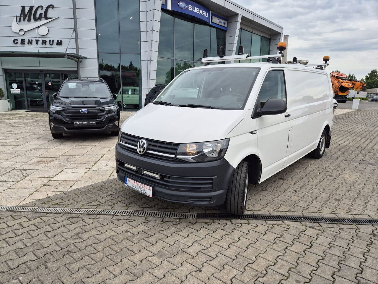 Volkswagen Transporter T6 4Motion / 1 Owner / Webasto / 4X4 / Works Great - 소형 밴 : 사진 2 Volkswagen Transporter T6 4Motion / 1 Owner / Webasto / 4X4 / Works Great - 소형 밴 : 사진 2