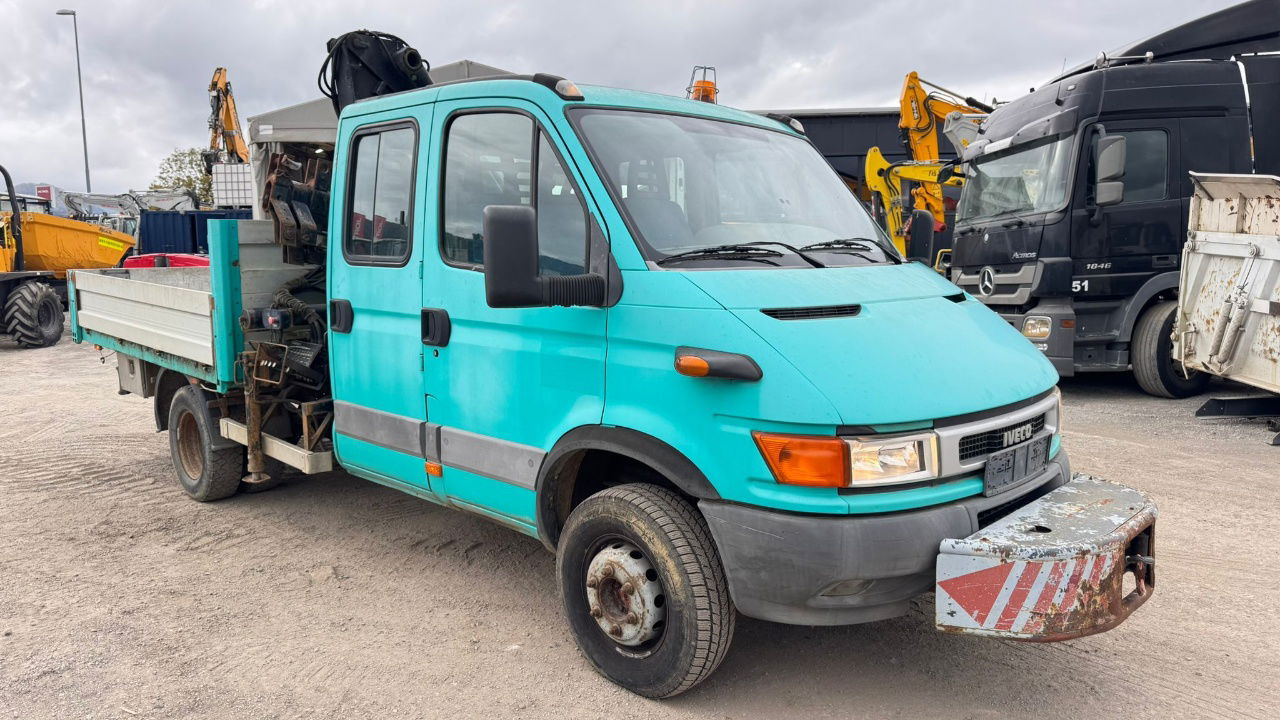 Iveco Daily 65 C15 stake body - Hiab 045-3 - 7.5M - 플랫베드 밴, 콤비 밴 : 사진 2 Iveco Daily 65 C15 stake body - Hiab 045-3 - 7.5M - 플랫베드 밴, 콤비 밴 : 사진 2