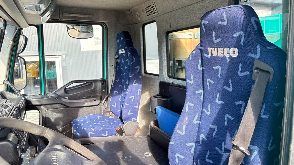 덤프트럭 Iveco Trakker AD340T45 8x4 bordmatic tipper - retarder : 사진 26 덤프트럭 Iveco Trakker AD340T45 8x4 bordmatic tipper - retarder : 사진 26