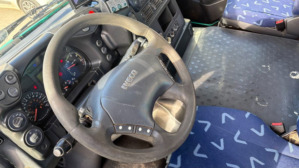 덤프트럭 Iveco Trakker AD340T45 8x4 bordmatic tipper - retarder : 사진 23 덤프트럭 Iveco Trakker AD340T45 8x4 bordmatic tipper - retarder : 사진 23