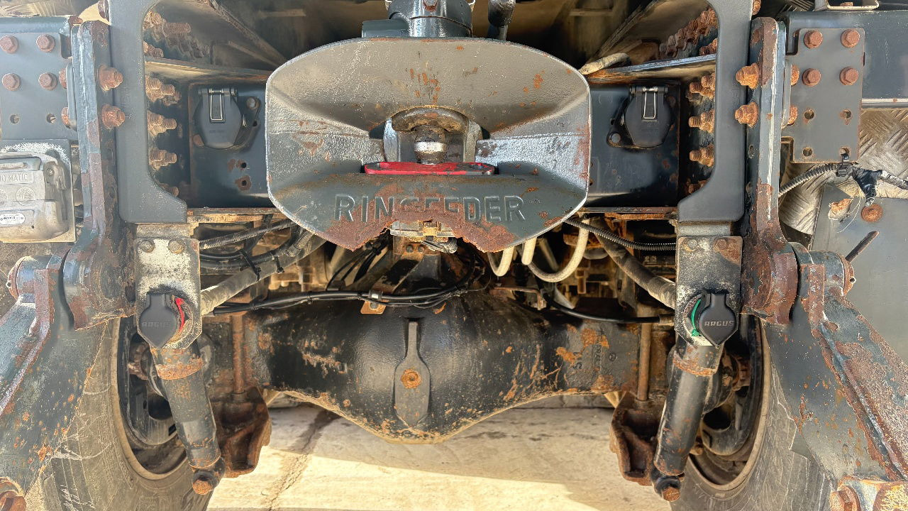 덤프트럭 Iveco Trakker AD340T45 8x4 bordmatic tipper - retarder : 사진 18 덤프트럭 Iveco Trakker AD340T45 8x4 bordmatic tipper - retarder : 사진 18