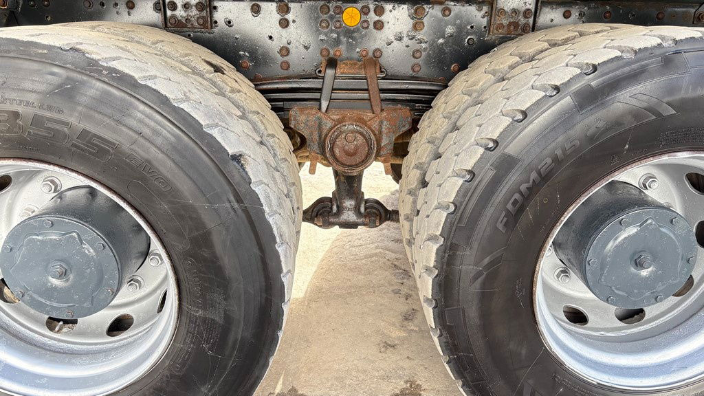 덤프트럭 Iveco Trakker AD340T45 8x4 bordmatic tipper - retarder : 사진 16 덤프트럭 Iveco Trakker AD340T45 8x4 bordmatic tipper - retarder : 사진 16