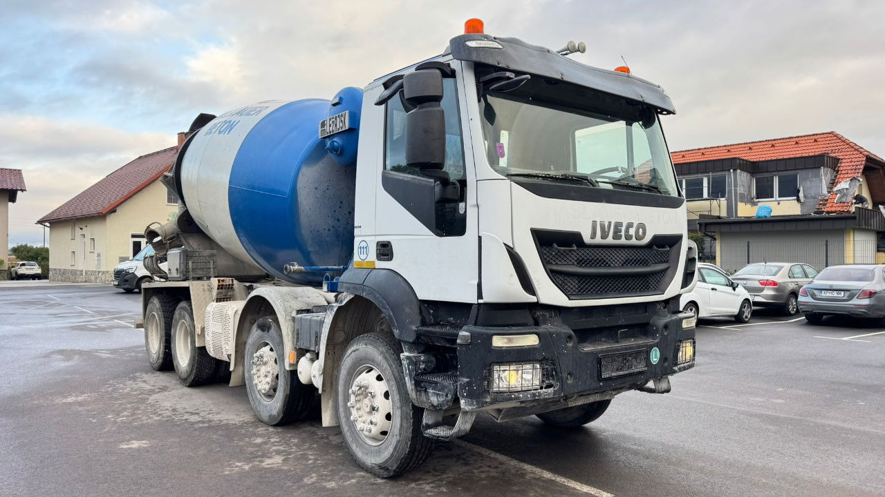 Iveco Trakker AD340TB45 8x4 mixer 10m3 - 콘크리트 믹서 트럭 : 사진 3 Iveco Trakker AD340TB45 8x4 mixer 10m3 - 콘크리트 믹서 트럭 : 사진 3